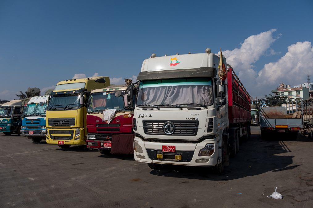 中国卡车vs缅甸卡车比较