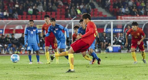 中国队vs新加坡男足哪个更强