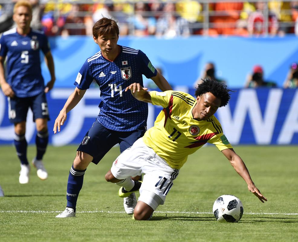 哥伦比亚vs日本上场球员