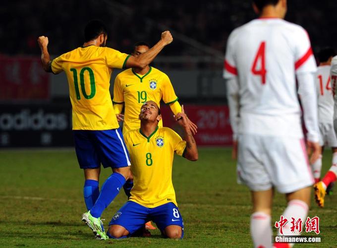 02年世界杯巴西vs中国