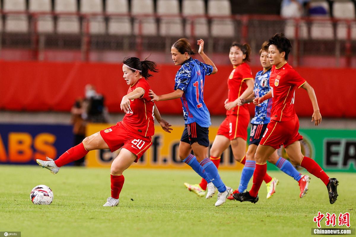 四强赛中国vs日本女足的相关图片